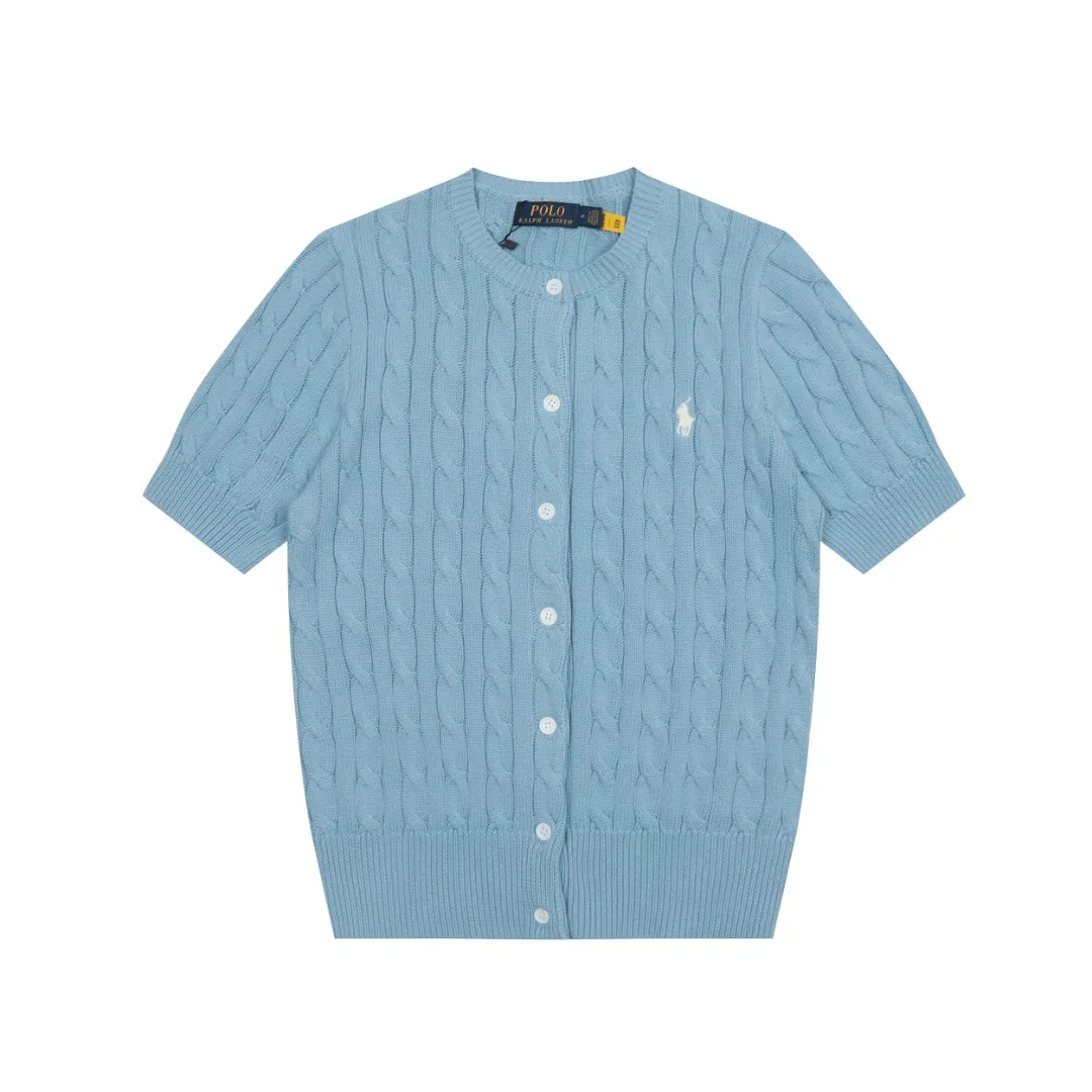 🅿️176 "Top quality" Style number: DS021# (not off the shelves all year round) [Ralph Lauren round neck cardigan solid color pony embroidered logo knitted short sleeves] ✅Ralph Lauren classic basic versatile all-season cardigan knitted short sleeves ✅Main supplier platform live broadcast Wholesale entities Replenish when out of stock Not off the shelves ✅ZP quality 1:1 version Scan the code to enter the GF website Counter quality ✅Details and quality are the only one in Guangzhou. Imported quality cotton yarn, focusing on high-end, cost-effective. Needless to say good quality. ✅The version is restored to the original order. The maximum size can be worn up to 160 pounds. Loose, comfortable and stress-free.